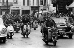 Mods and Rockers invasion 1964 04